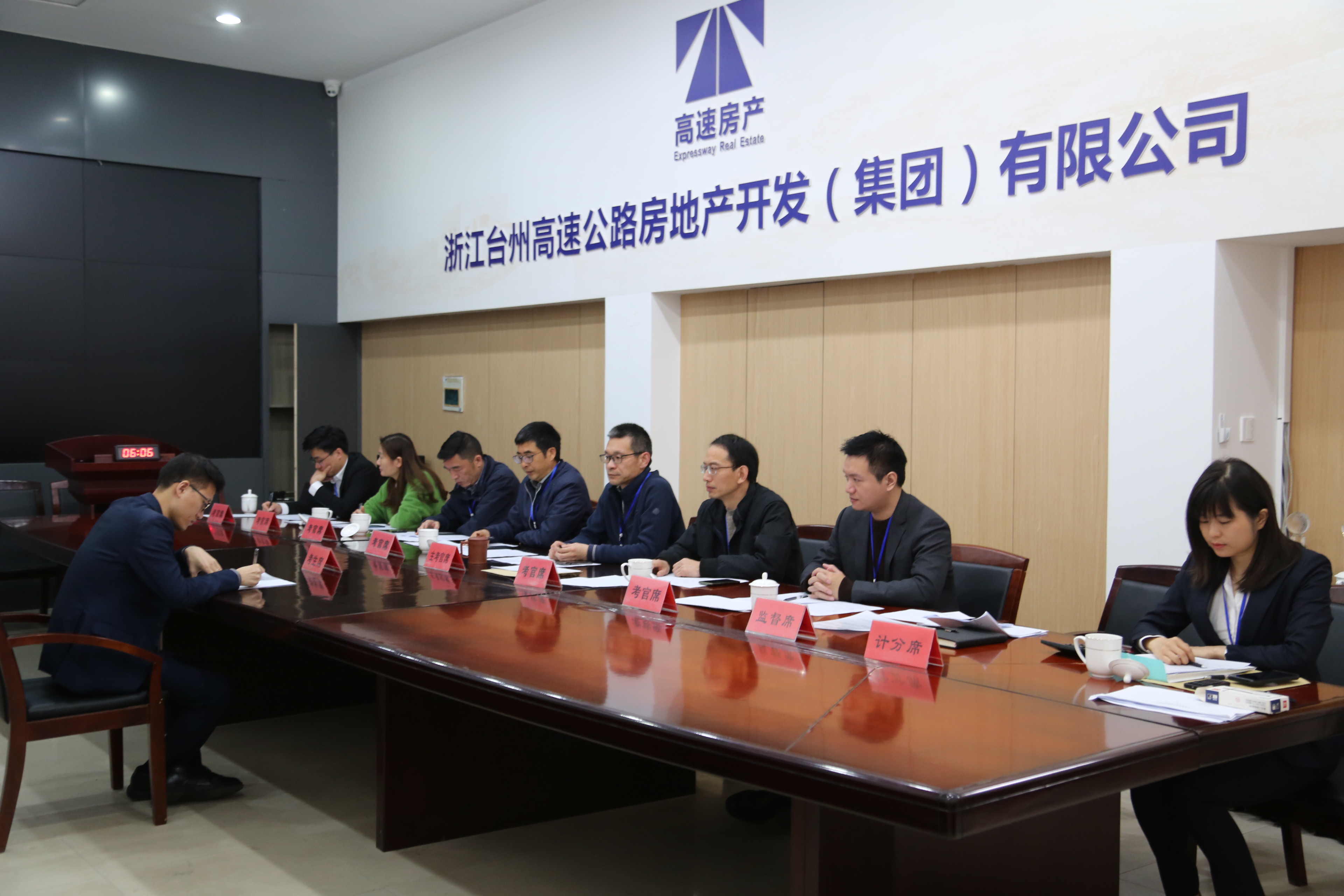 1647245635168226.jpg 圖為結(jié)構(gòu)化面試現(xiàn)場(chǎng).JPG